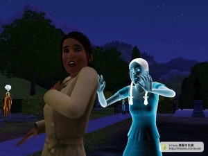 鬼魂嚇模擬市民。