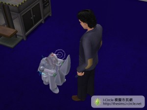 啟用前的機器人。