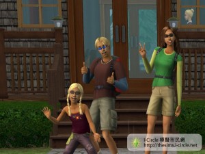 在這幅全家福中共有三種姿勢，由左數起：搞笑、豎姆指及和平手勢。